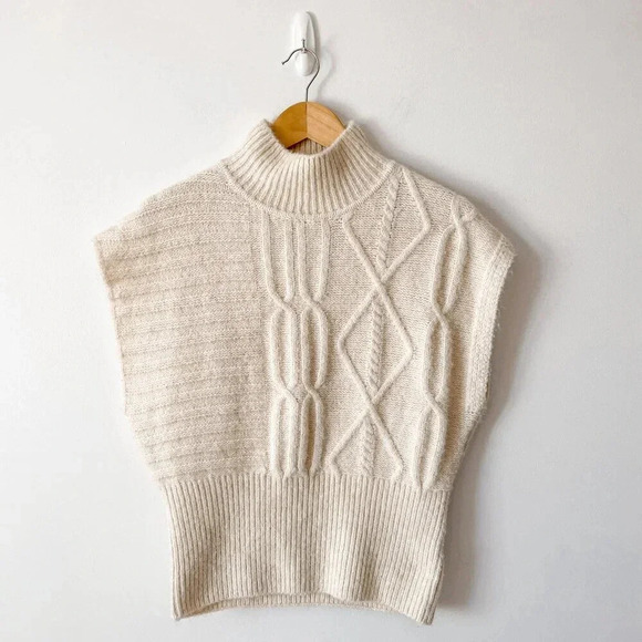 Zara Cream Knit Mock Neck Vest NWT  Size Medium - Picture 6 of 10